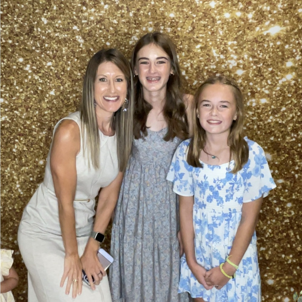 Meet your Posher, Laurie